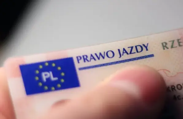 Zdjęcie do prawa jazdy – portret w studio Fotograf Osowa